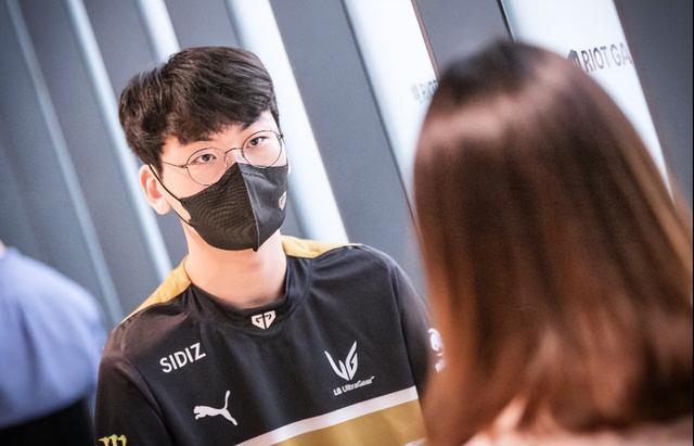 王曼昱在W 王曼昱在W