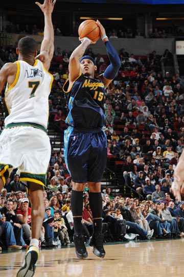 不断扩大 不断扩大