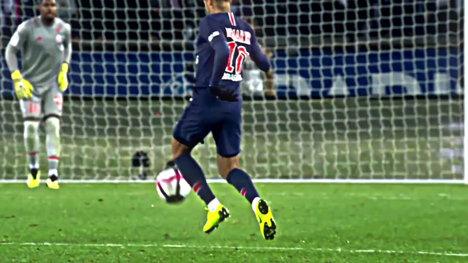 边锋内收牵 边锋内收牵