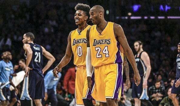 手递手引诱 手递手引诱